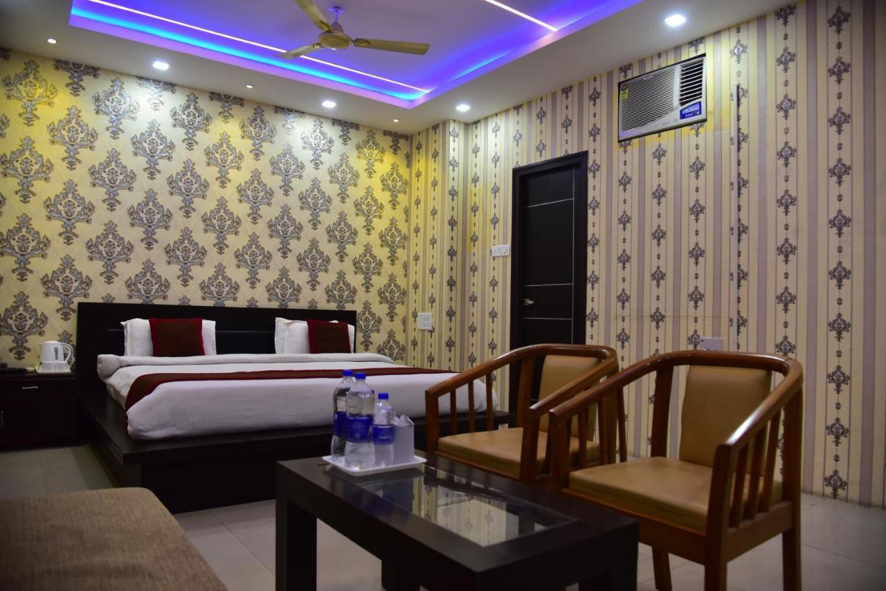 Hotel Nexus L Hotels In Charbagh ลัคเนา ภายนอก รูปภาพ