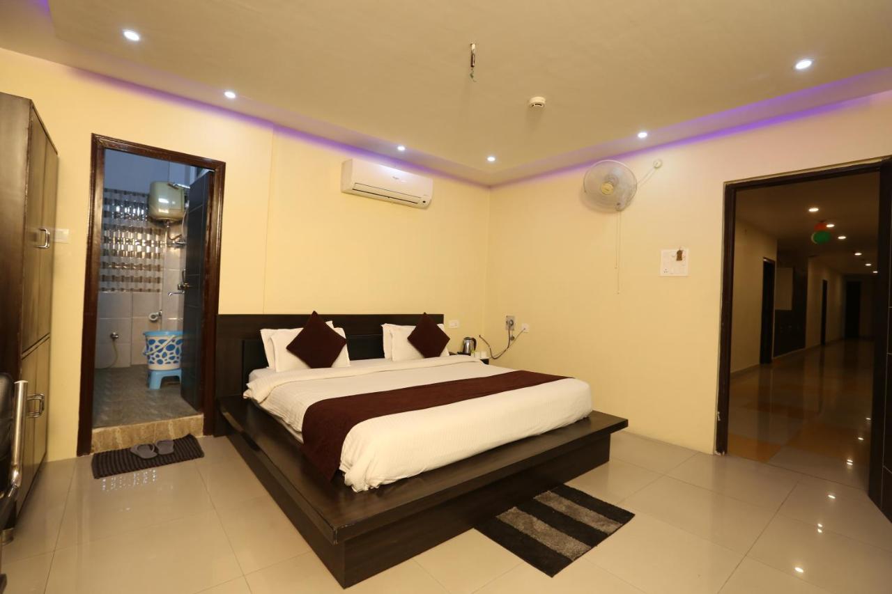 Hotel Nexus L Hotels In Charbagh ลัคเนา ภายนอก รูปภาพ