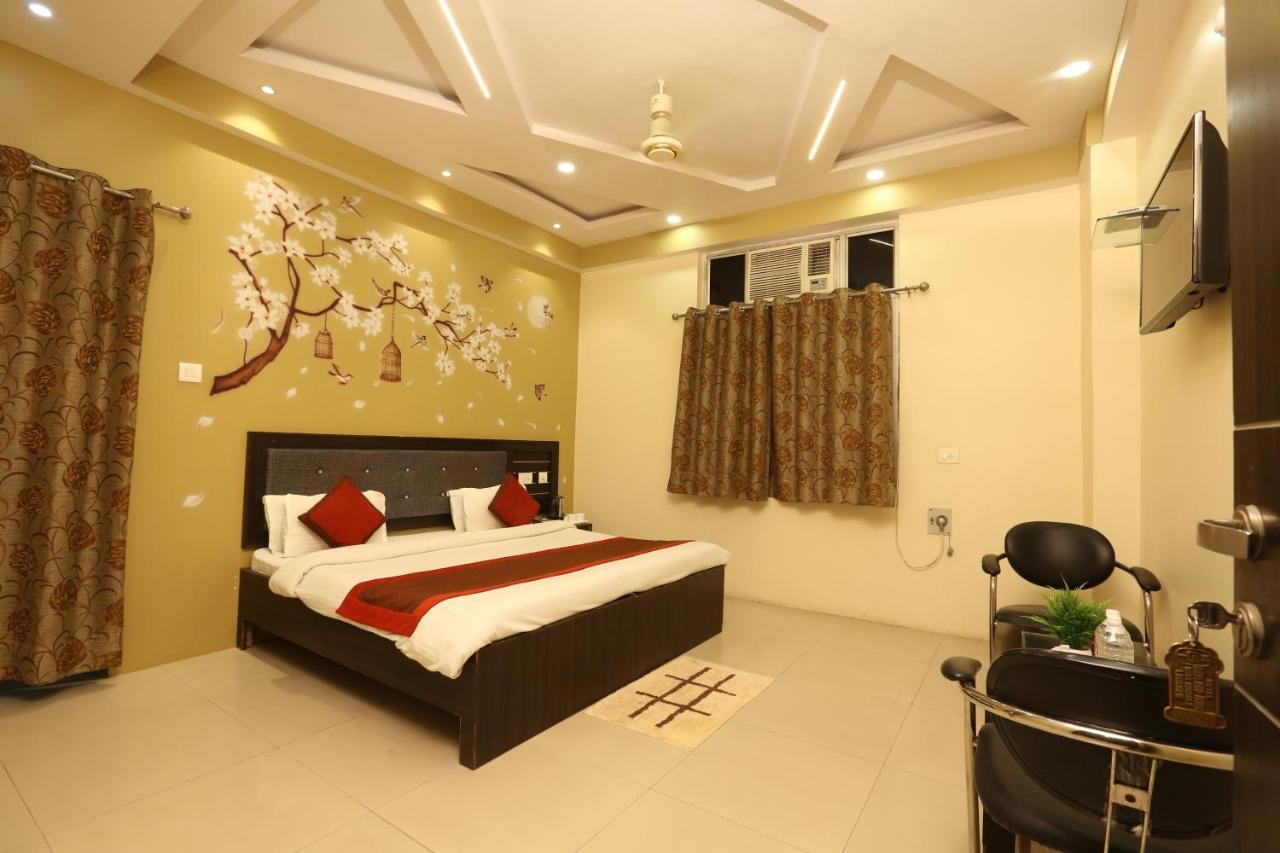 Hotel Nexus L Hotels In Charbagh ลัคเนา ภายนอก รูปภาพ