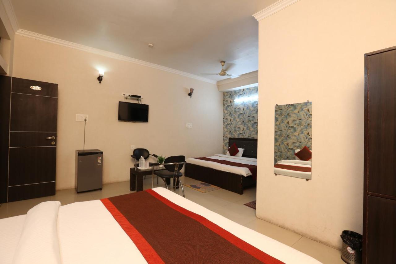 Hotel Nexus L Hotels In Charbagh ลัคเนา ภายนอก รูปภาพ