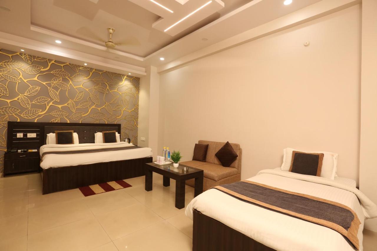 Hotel Nexus L Hotels In Charbagh ลัคเนา ภายนอก รูปภาพ