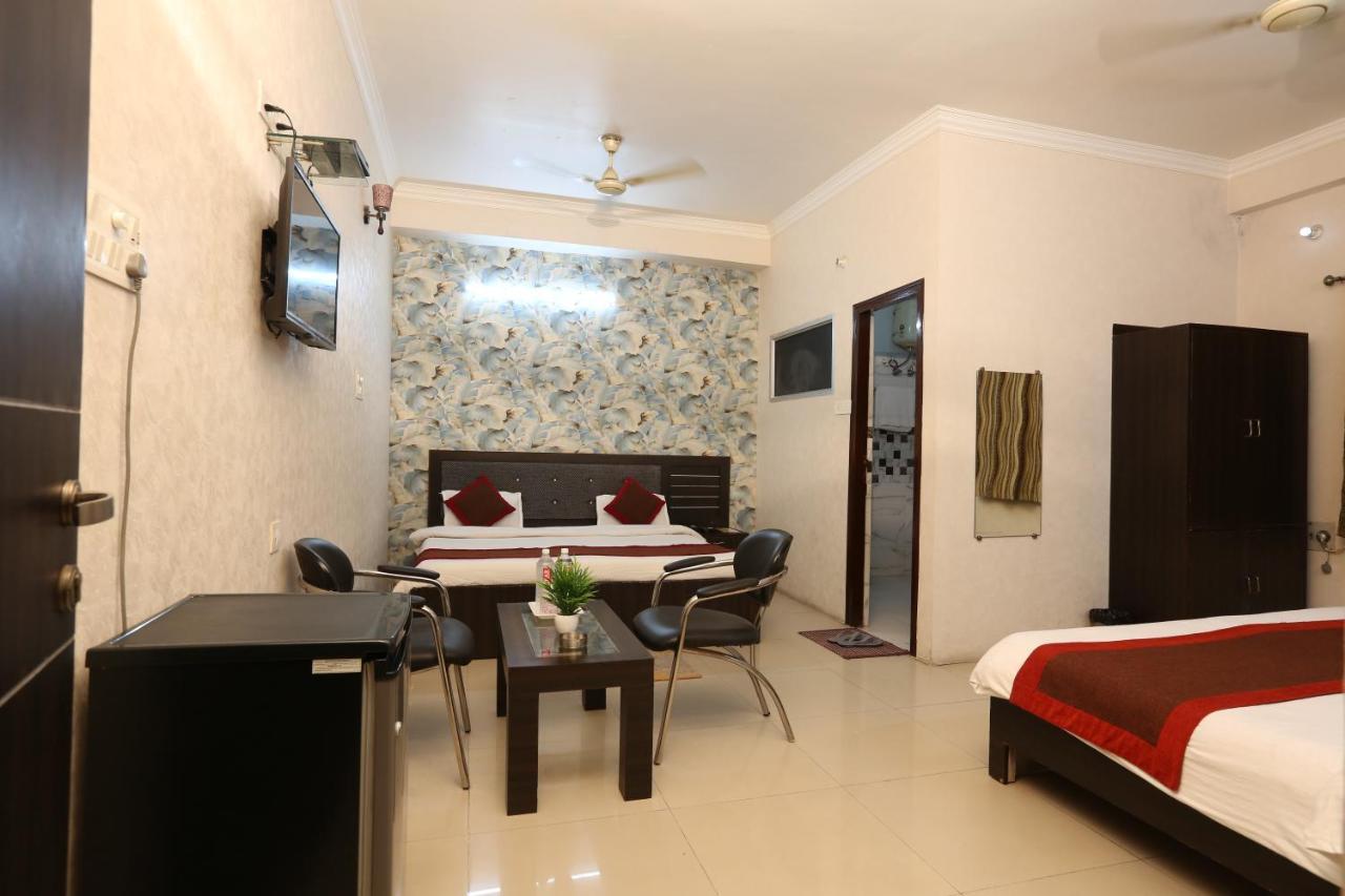 Hotel Nexus L Hotels In Charbagh ลัคเนา ภายนอก รูปภาพ