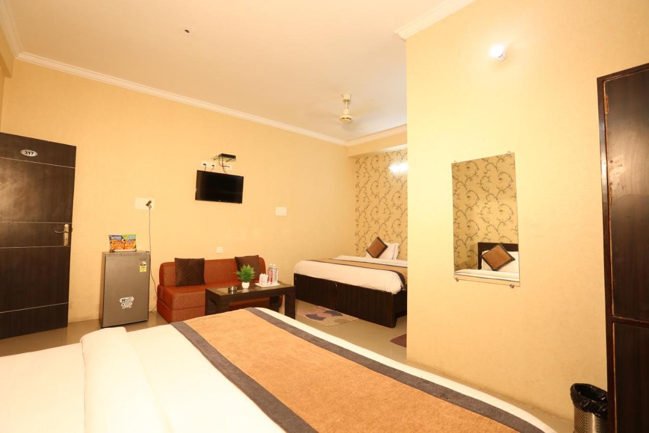 Hotel Nexus L Hotels In Charbagh ลัคเนา ภายนอก รูปภาพ
