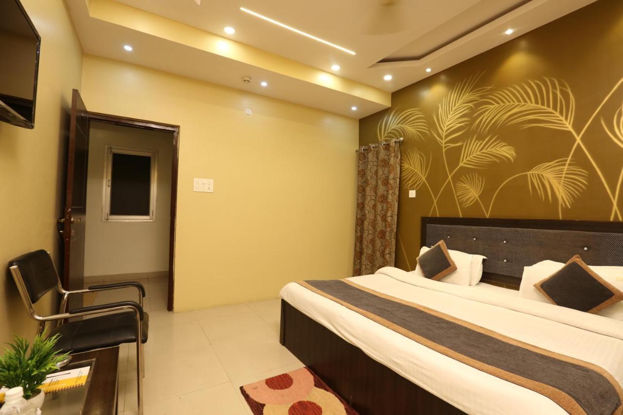 Hotel Nexus L Hotels In Charbagh ลัคเนา ภายนอก รูปภาพ