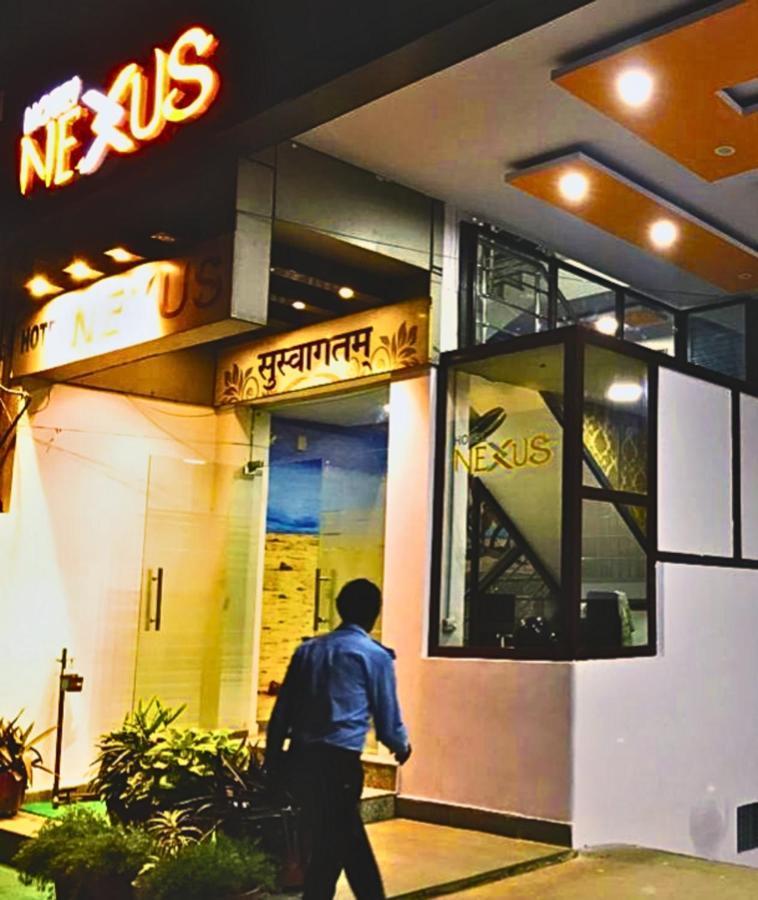 Hotel Nexus L Hotels In Charbagh ลัคเนา ภายนอก รูปภาพ