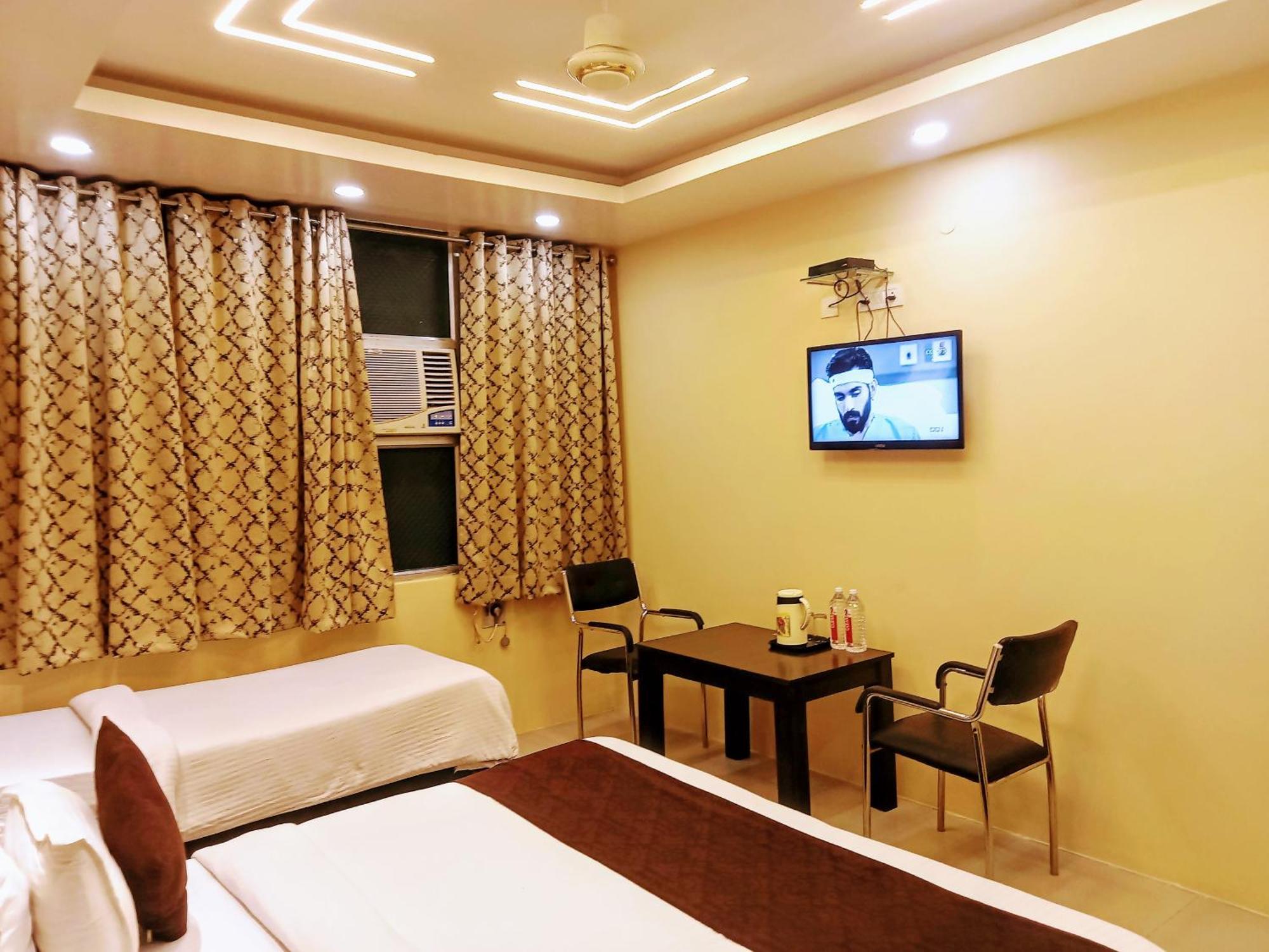 Hotel Nexus L Hotels In Charbagh ลัคเนา ภายนอก รูปภาพ