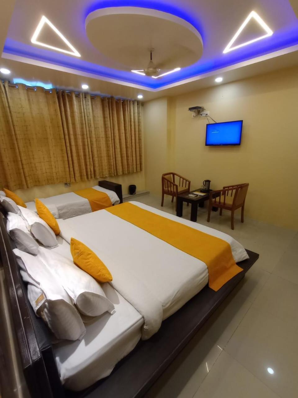 Hotel Nexus L Hotels In Charbagh ลัคเนา ภายนอก รูปภาพ