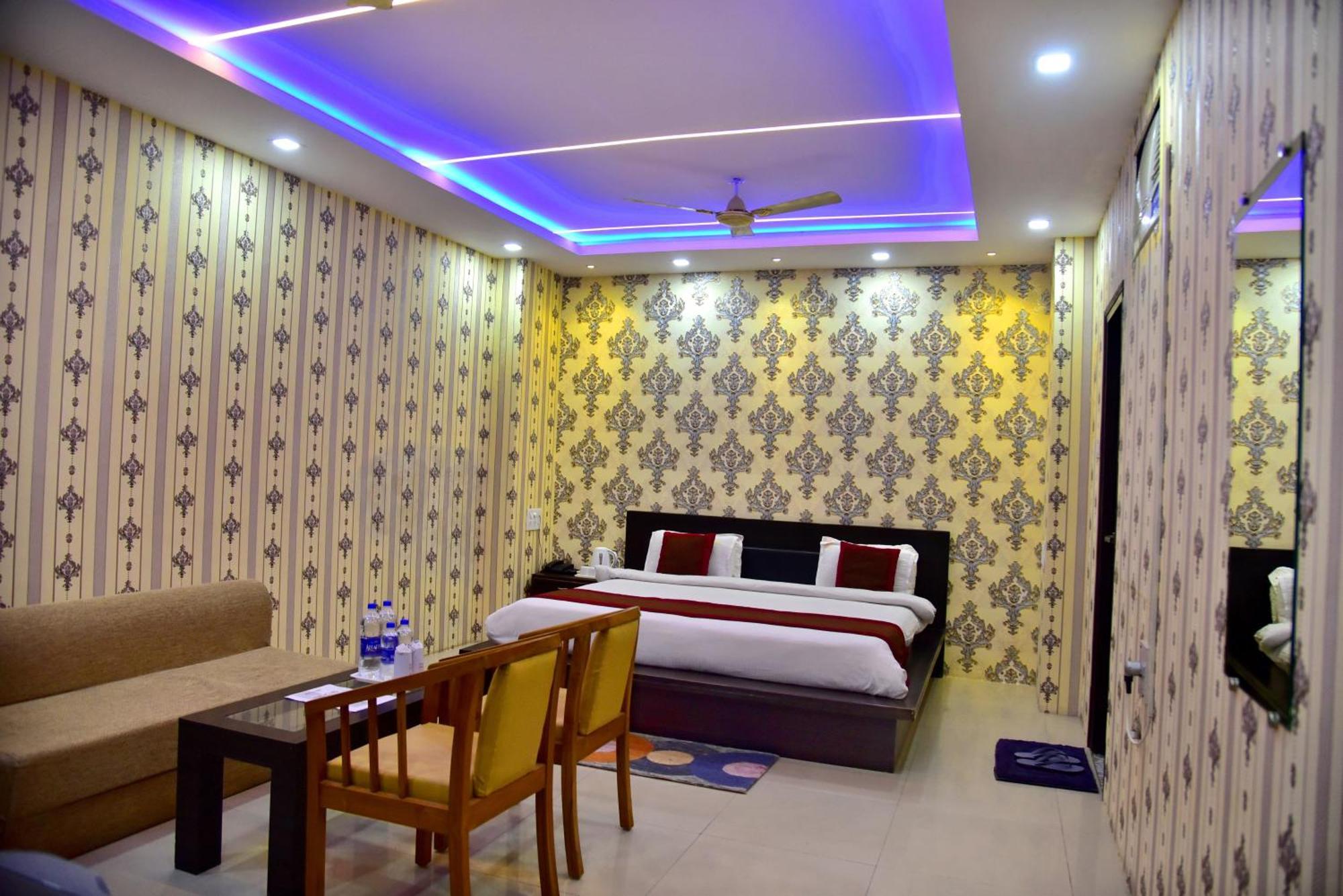Hotel Nexus L Hotels In Charbagh ลัคเนา ภายนอก รูปภาพ