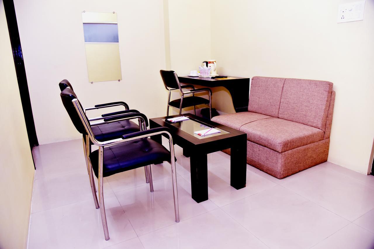 Hotel Nexus L Hotels In Charbagh ลัคเนา ภายนอก รูปภาพ